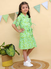Green Floral Print Tiered Design with Tie Details Short Sleeve Shirt Dress