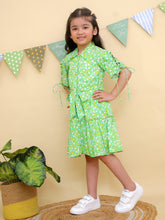 Green Floral Print Tiered Design with Tie Details Short Sleeve Shirt Dress