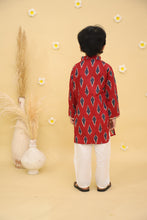 Boys Printed Regular Pure Cotton Kurta with Pyjamas