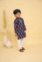 Boys Printed Pure Cotton Straight Kurta with Pyjamas