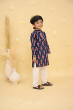 Boys Printed Pure Cotton Straight Kurta with Pyjamas