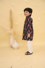 Boys Printed Pure Cotton Straight Kurta with Pyjamas