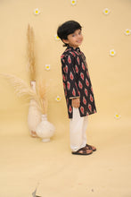 Boys Printed Pure Cotton Straight Kurta with Pyjamas