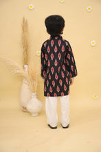 Boys Printed Pure Cotton Straight Kurta with Pyjamas