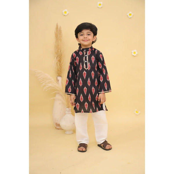 Boys Printed Pure Cotton Straight Kurta with Pyjamas